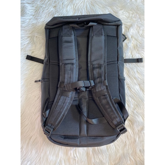 🍋Lululemon Backpack🍋 - Picture 4 of 4